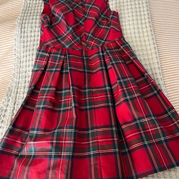 Vineyard Vines Holiday Dress - Picture 2 of 4